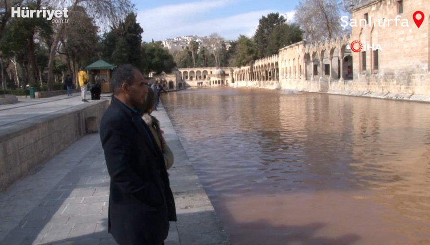 Balıklıgölün suyu deprem sonrası çamur rengine döndü