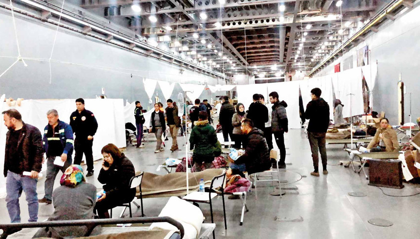 Savaş gemileri hastaneye dönüştürüldü