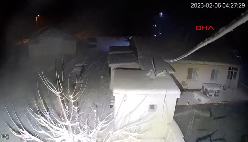 Tuncelinin Çemişgezek ilçesinde deprem böyle görüntülendi