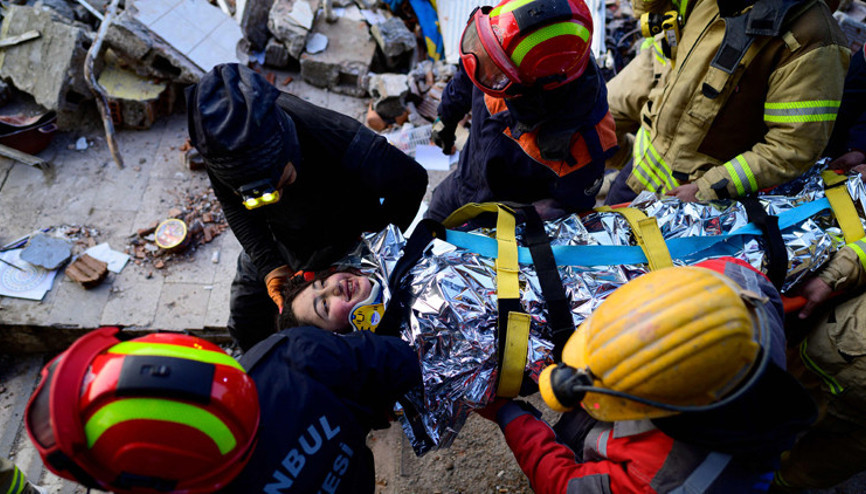 Enkazdan çıktı ilk sözleri bu oldu: Beni hamama götürün