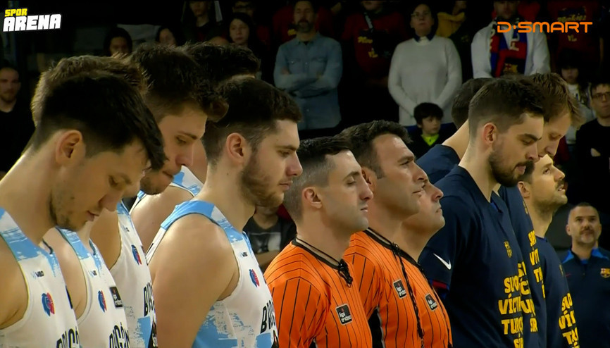 Barcelona-Rio Breogan karşılaşması öncesinde depremde hayatını kaybedenler anıldı