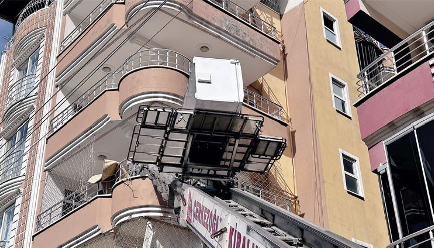 Yeni hayat için bir saat Yeni hayat için bir saat