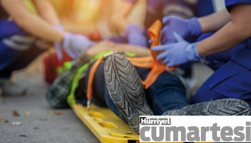 ‘Hastayı sakinleştirmeli, kendimizi tanıtmalı, bilgi vermeliyiz’