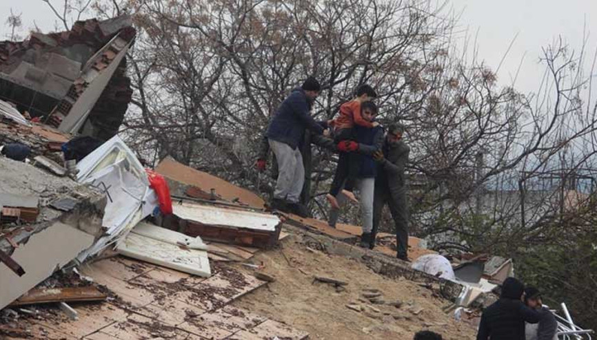 Depremler Suriye ve Lübnan’ı da korkuttu