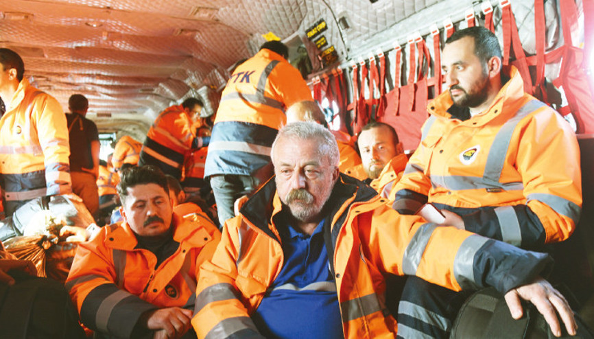 Son madenciler de döndü... Bir parçamız burada kaldı