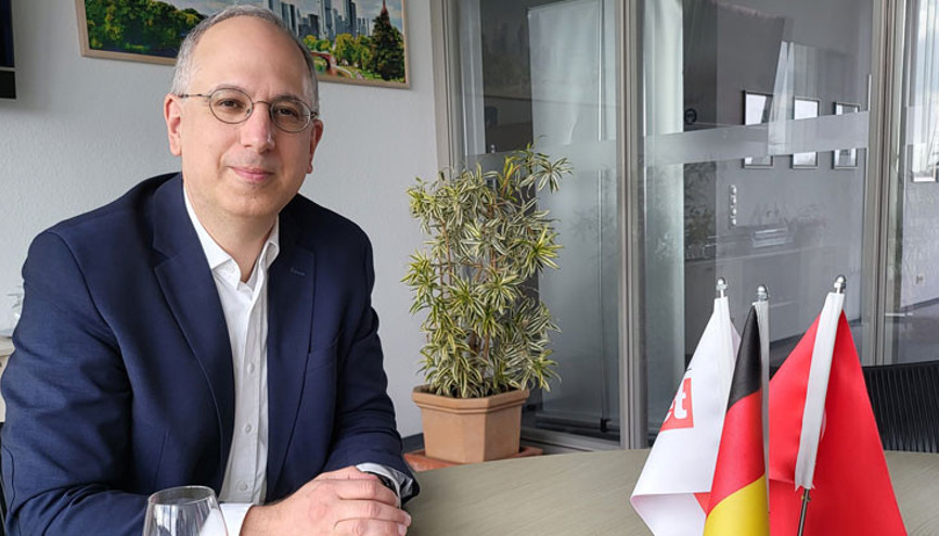 Aday olmam bile Frankfurt’a bir hizmet