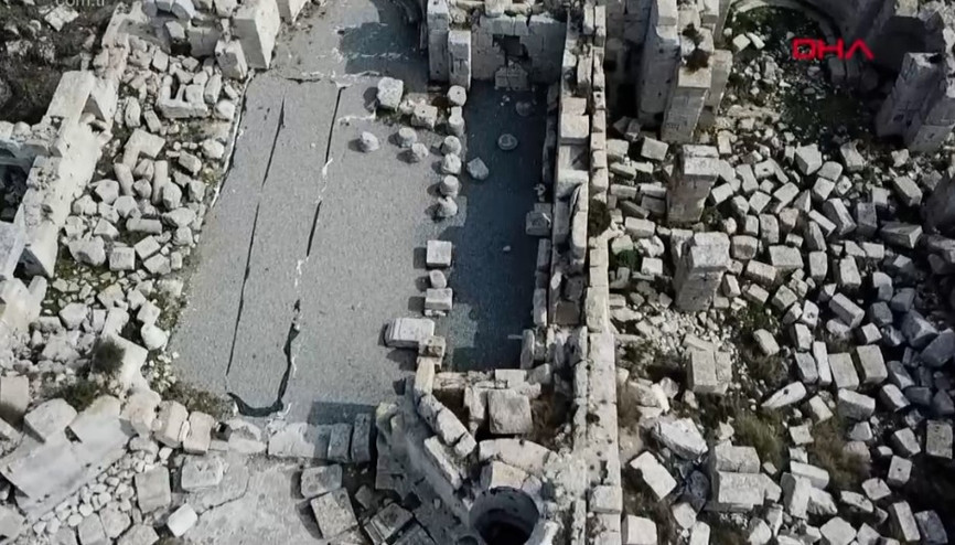 Depremzede Simonun 6ncı yüzyılda yaptığı manastır, depremi hasarsız atlattı