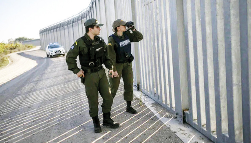 Sığınmacı dalgasına karşı Yunanistan sınır güvenliğini arttırdı