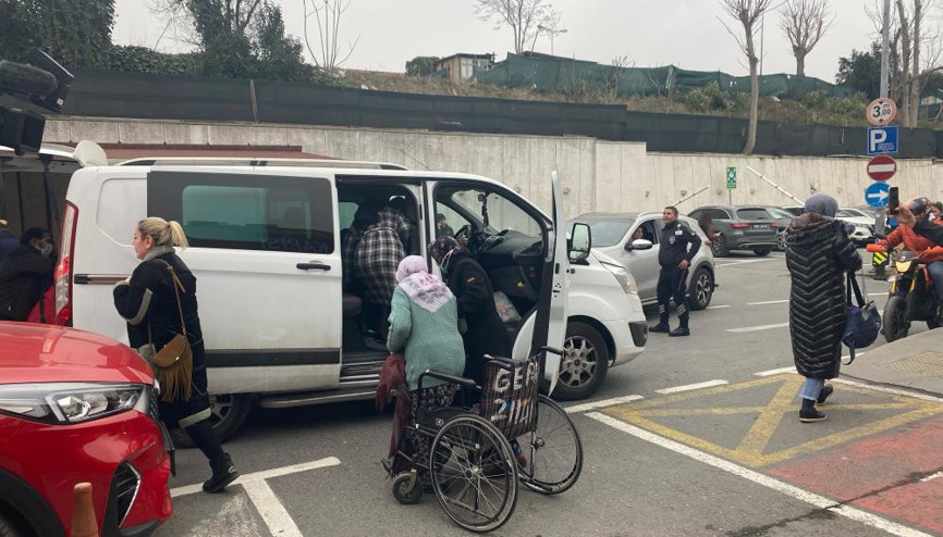 Cerrahpaşa Tıp Fakültesi’nde hastalar tahliye ediliyor