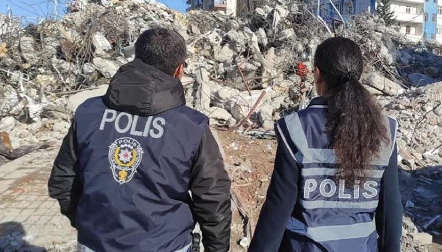 Malatyada polis telsizinden yıkılan bina anonsları