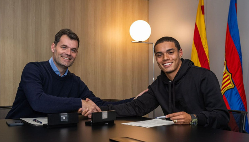 Barcelona, Ronaldinho’nun oğlu Joao Mendes’i kadrosuna kattı