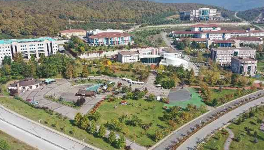 Düzce Üniversitesi öğretim üyesini görevinden uzaklaştırdı Düzce Üniversitesi öğretim üyesini görevinden uzaklaştırdı