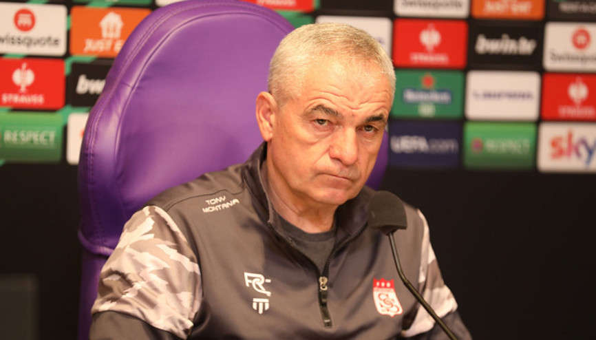 Sivasspor Teknik Direktörü Rıza Çalımbay: Fiorentina’dan korkmuyoruz