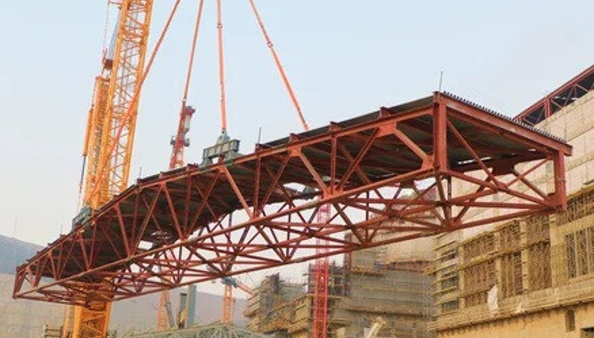 Akkuyu NGSnin 1inci ünitesinin türbin binasındaki çatının montajı tamamlandı