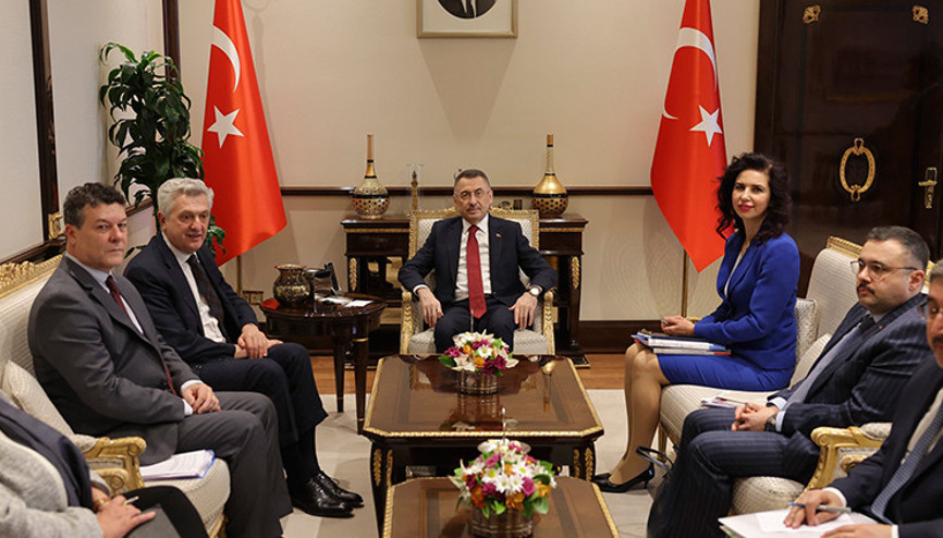 Cumhurbaşkanı Yardımcısı Oktay, BM Mülteciler Yüksek Komiseri Grandi ile bir araya geldi