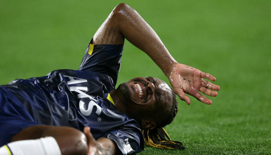 Fenerbahçeye Lincoln Henriqueden kötü haber