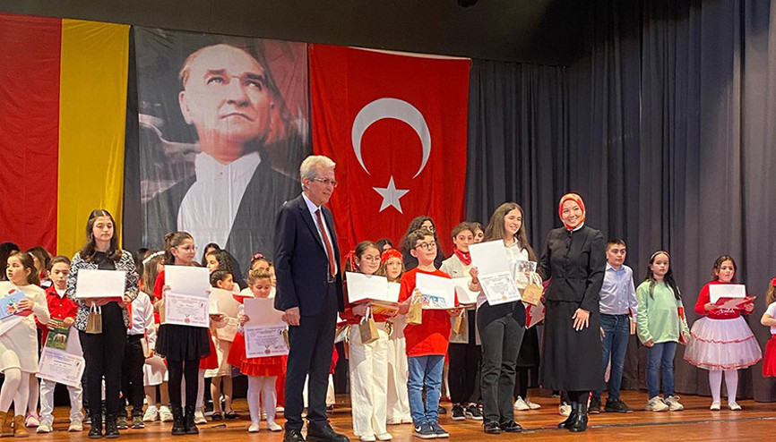 İstiklal Marşı’nı en güzel okuyanlara ödül