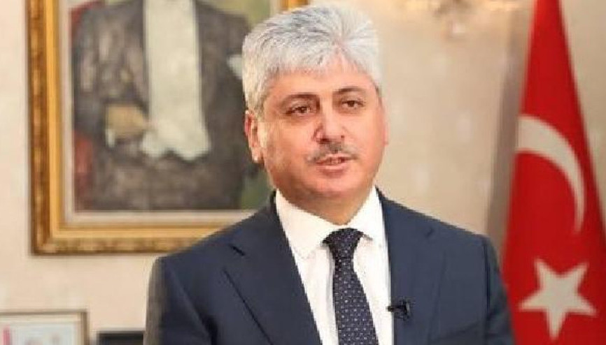Hatay Valisi Rahmi Doğan, milletvekili aday adaylığı için görevinden ayrıldı