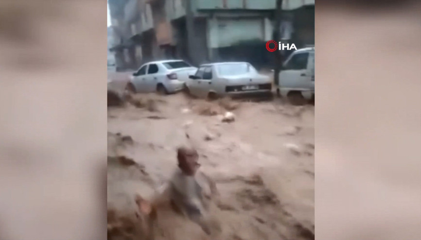 Şanlıurfada sele kapılan yaşlı adam kurtarılma öyküsünü anlattı