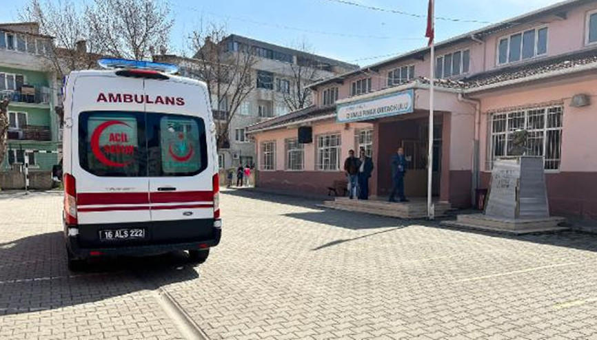 Patlamış mısır tüketen öğrenciler hastanelik oldu