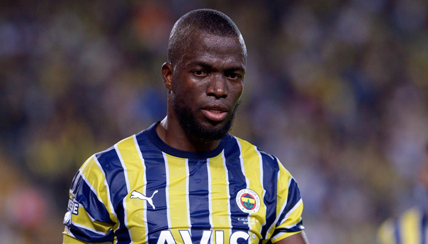 Fenerbahçede Enner Valencianın hedefi Beşiktaş derbisinde sahada olmak Fenerbahçede Enner Valencianın hedefi Beşiktaş derbisinde sahada olmak