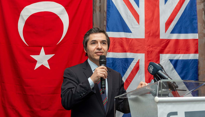 İngiltere Kralı’na güven mektubu sunan ilk Türk büyükelçisi