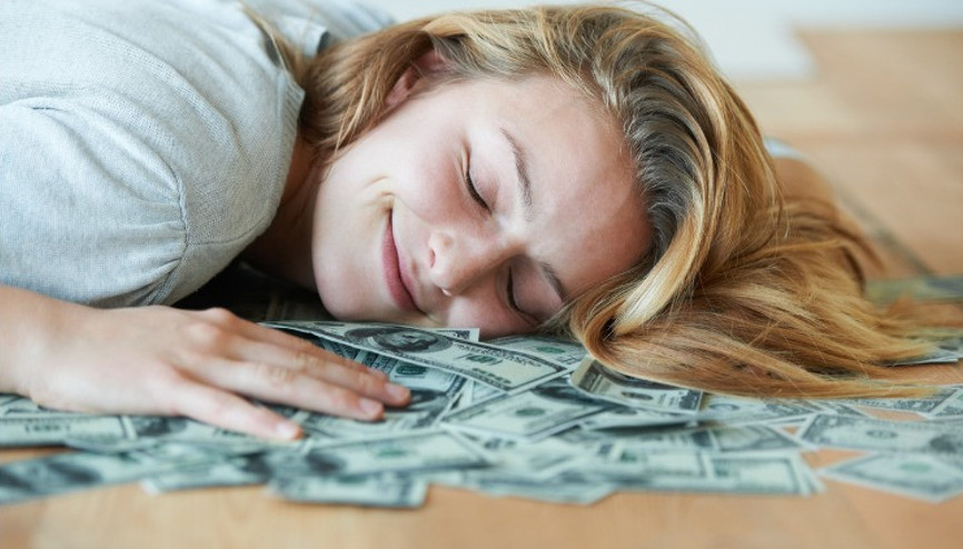 BİR SORUDAN FAZLASI | Parayla mutluluk olur mu