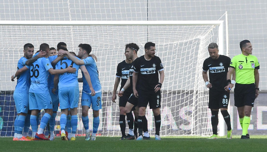 Manisa Futbol Kulübü, Altayı 3 golle geçti