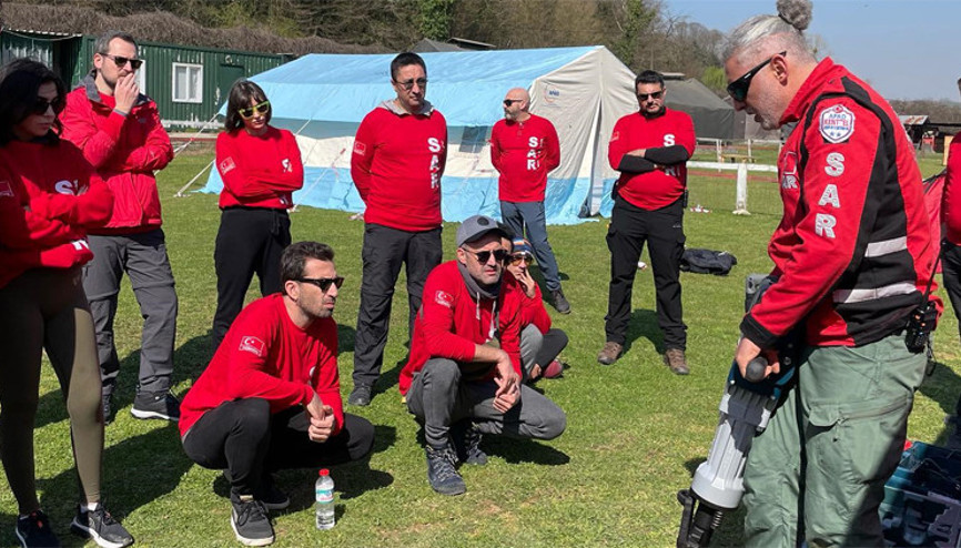 Afet bilinçlendirme eğitimine katıldılar