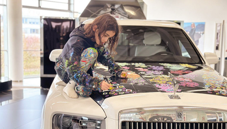 Rolls-Royce’u tuval yaptı