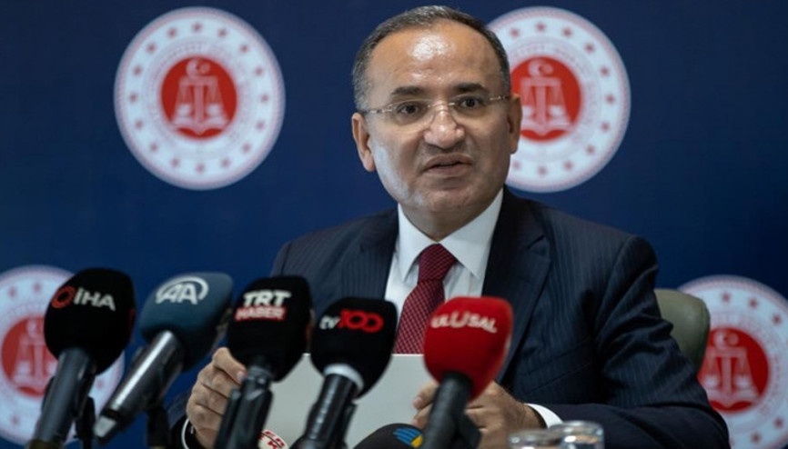 Bekir Bozdağ duyurdu Deprem soruşturması kapsamında tutuklu sayısı 325 oldu