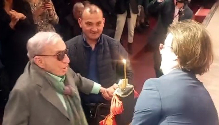 Usta oyuncu Haldun Dormene 95 yaş sürprizi