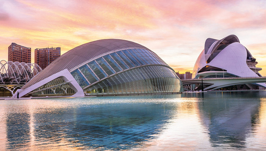 Uzay çağından esinlenilmiş...