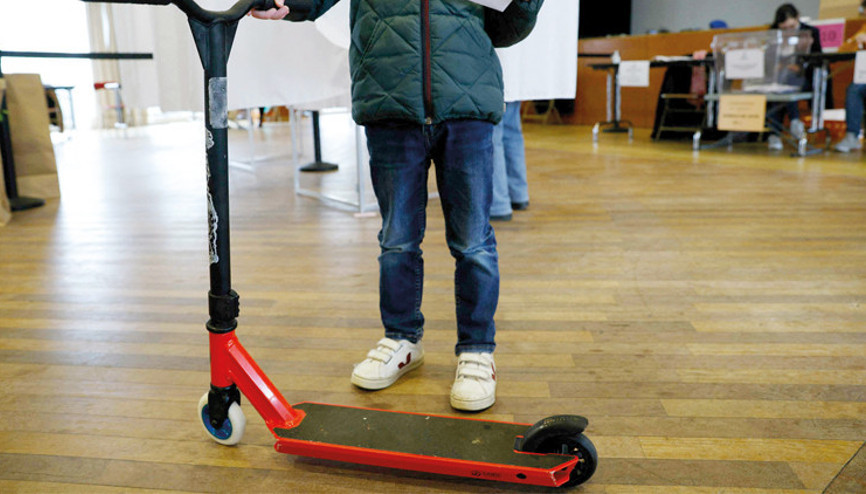 Parisliler scooter ‘yasaklansın’ dedi