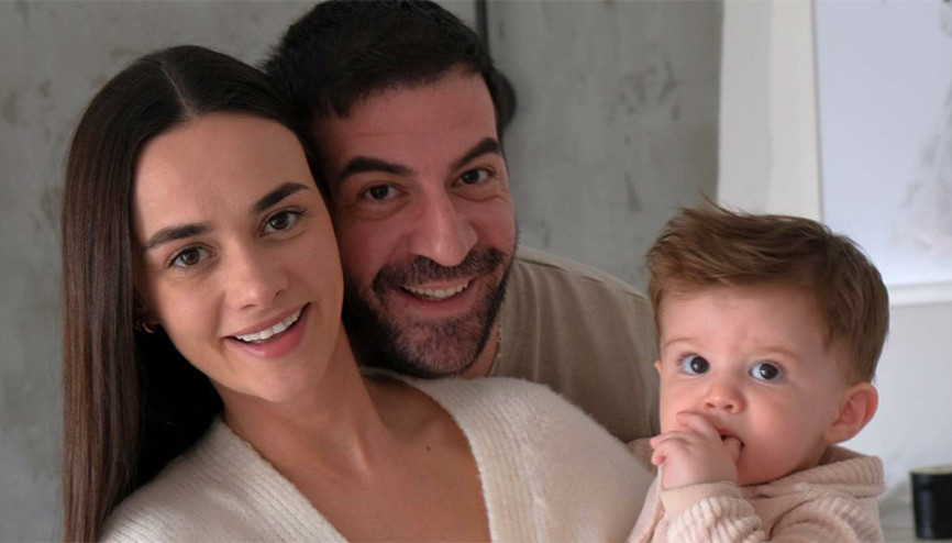 Oğullarının yüzünü ilk kez gösterdiler Benim çekirdek ailem