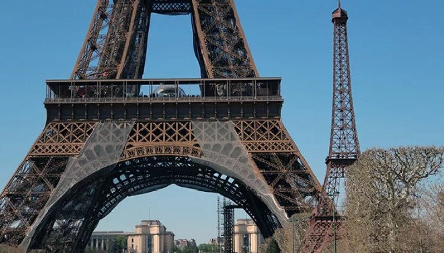 Paris’te Eyfel Kulesi sayısı ikiye çıktı