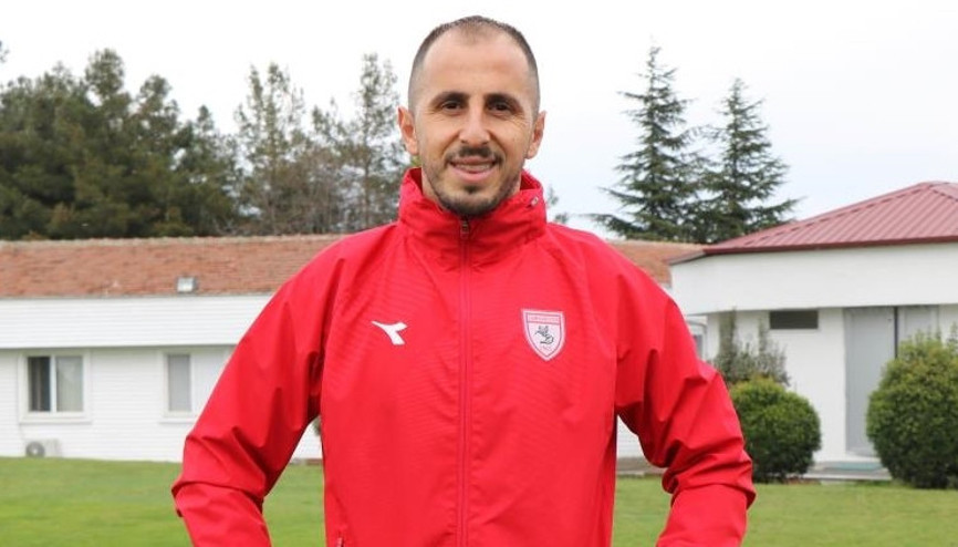 Zeki Yavru: “Her yere ‘Şampiyon Samsunspor’ yazdıracağız... Zeki Yavru: “Her yere ‘Şampiyon Samsunspor’ yazdıracağız...