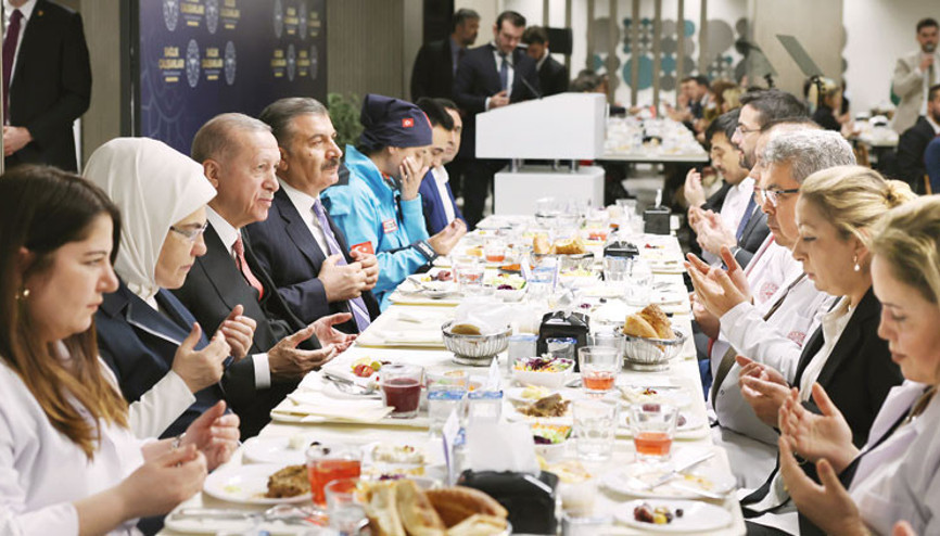 Erdoğan: 42 bin 500 sağlık personeli alıyoruz