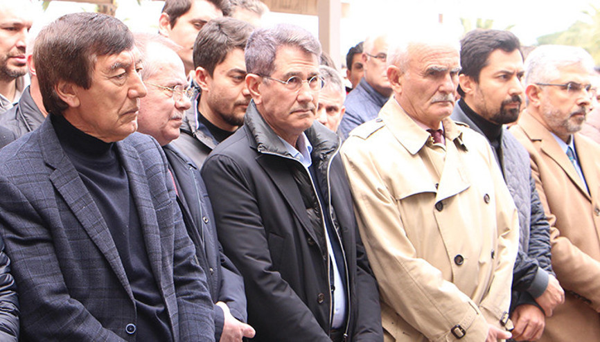 AK Partili Caniklinin acı günü: Ağabeyini son yolculuğuna uğurladı