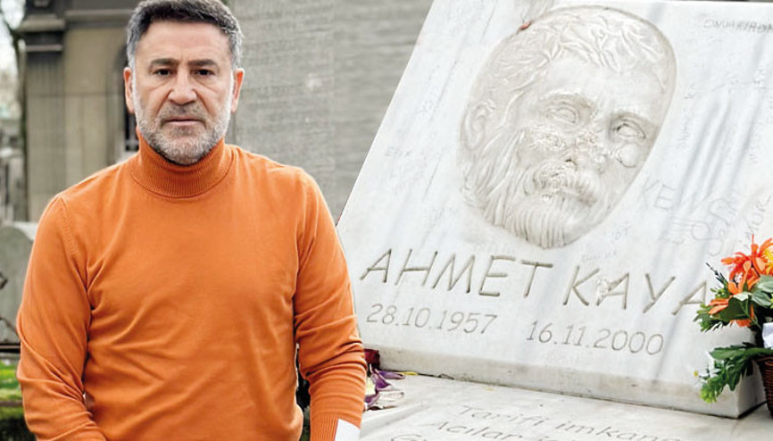 Ahmet Kaya’nın mezarını ziyaret etti