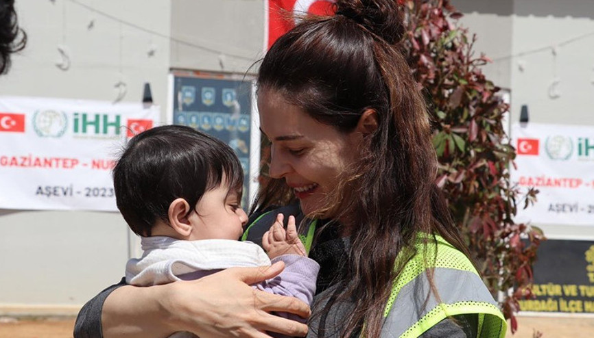 Deprem bölgesine moral ziyareti
