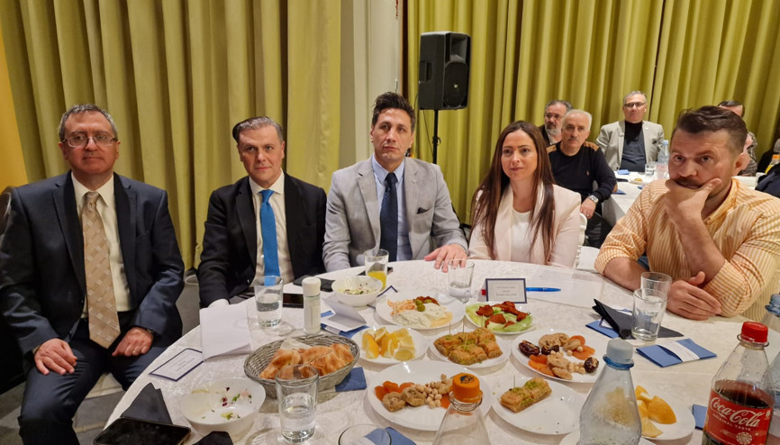 ‘Üzerimizdeki enkazı alacak tek lider Erdoğan’