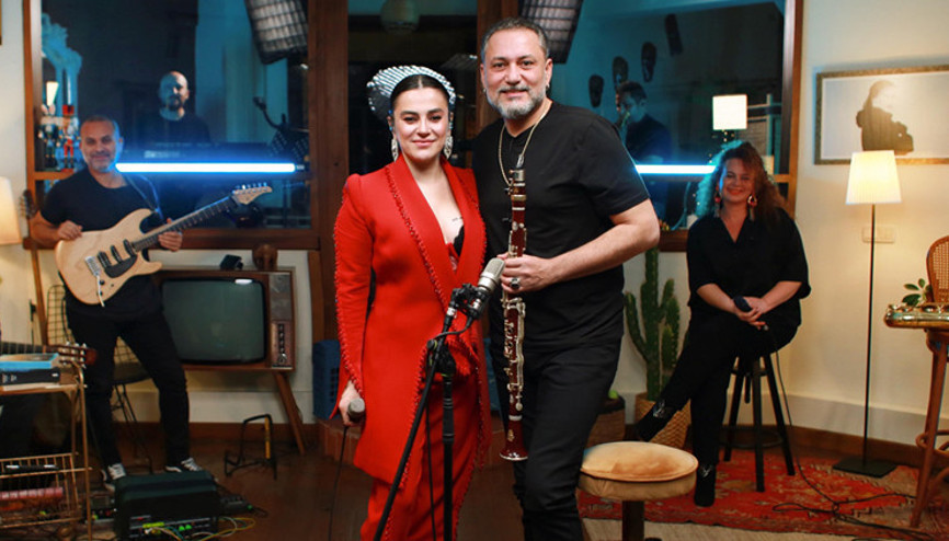 Sezona Hüsnü Şenlendirici ile başlıyor