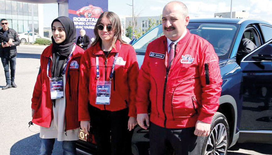 Robotaksi yarışmasında Togg sürprizi