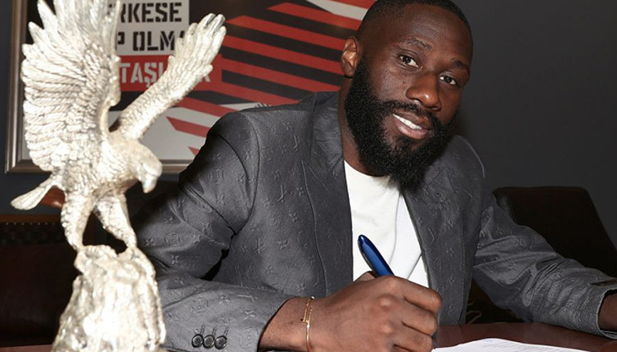 Son Dakika: Beşiktaş, Arthur Masuaku ile yeni sözleşme imzaladı KAPa bildirildi...