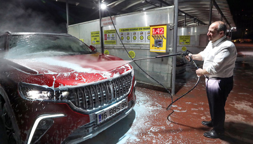 Bakan Varanktan Togga bayram temizliği