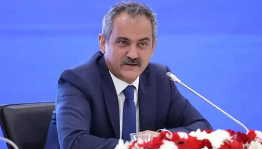 Bakan Özerden 23 Nisan Ulusal Egemenlik ve Çocuk Bayramı mesajı