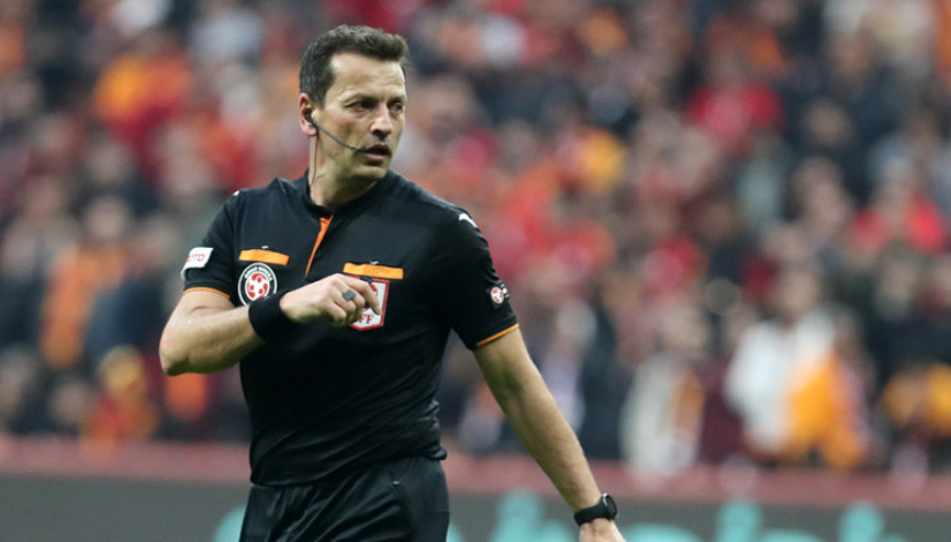 Galatasarayın ilk golü öncesi faul var, Rashica penaltısı yanlış