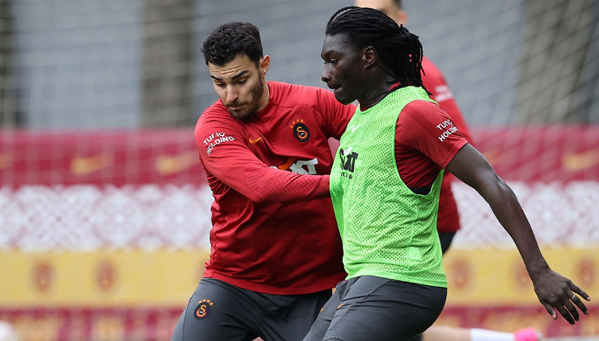 Galatasarayda Gomis antrenmanda yer aldı