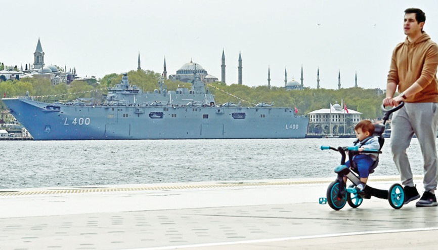 TCG Anadolu 2 Mayıs’a kadar İstanbul’da ziyarete devam